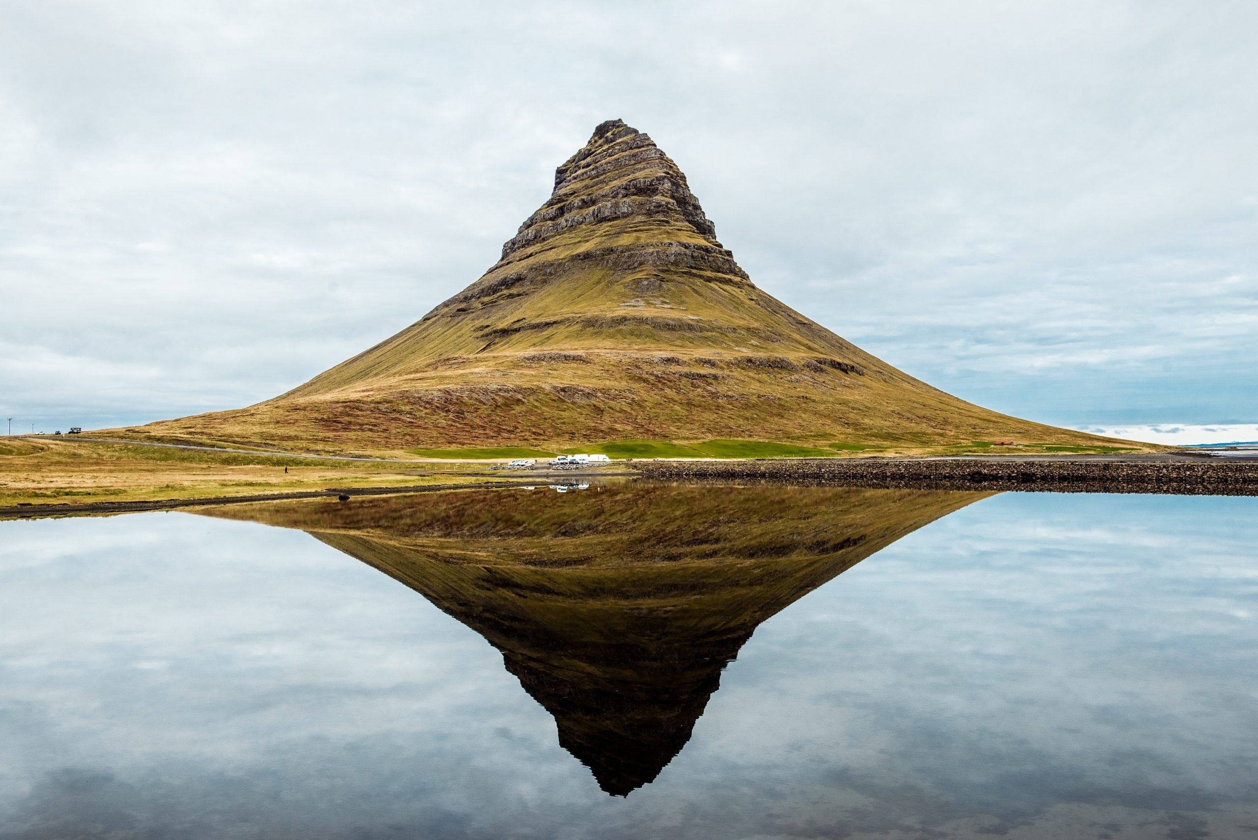 4 Day Summer Minibus Tour: South Coast, Golden Circle, Snaefellsnes and Jokulsarlon